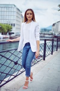 5 maneras de usar una camisa blanca y verte fabulosa