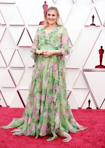 Las 20 celebridades mejor y peor vestidas de Los Oscars 2021