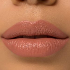 5 trucos de maquillaje para lograr unos labios con volumen