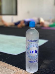 Agua Zen y La 20 Cervecería se unen para llevar a cabo un evento de yoga