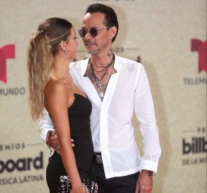 OMG! Marc Anthony presenta a su nueva novia en los Latin Billboard 2021
